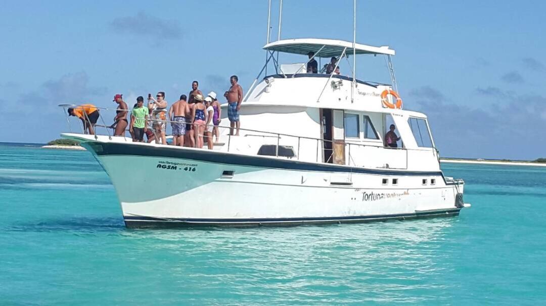 Alojamiento Cama Carpa Y Yate Isla La Tortuga Venezuela, Hotell Cayo Herradura Exteriör bild